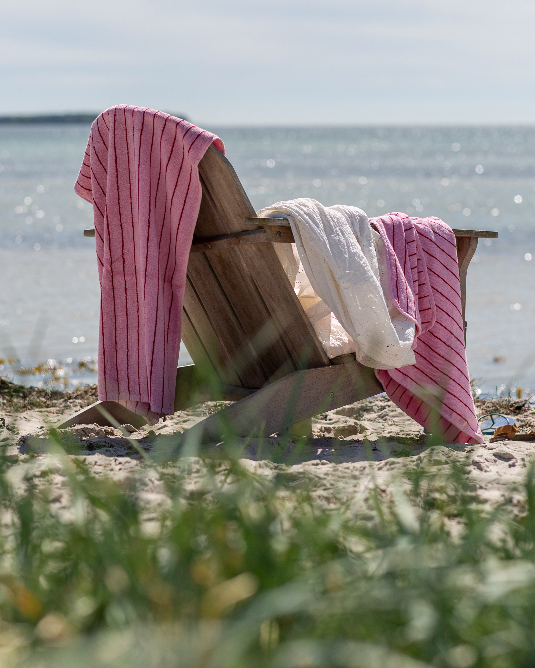 Naram towel | Baby pink & ski patrol red | Cotton