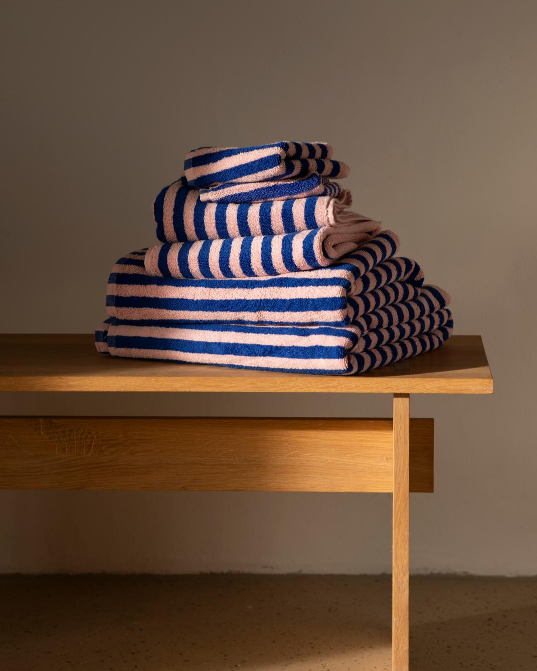 Naram towel | Dazzling blue & rose | Cotton