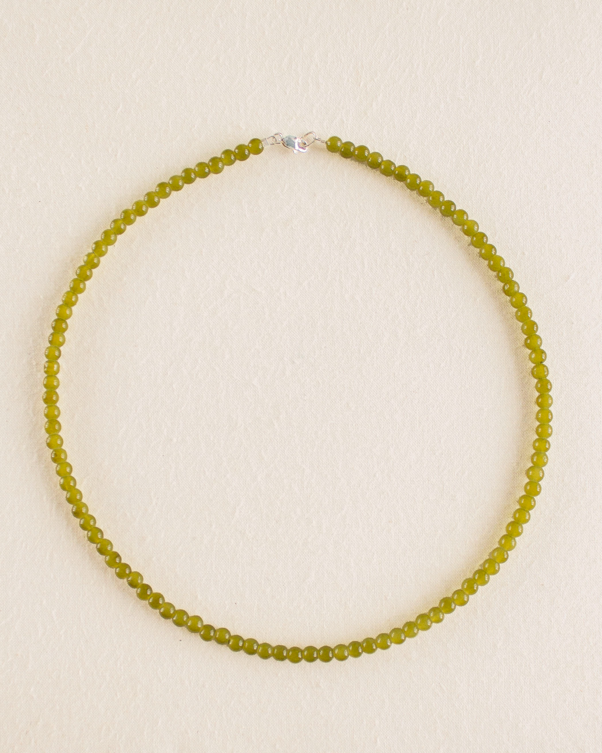 Olive gemstone necklace - Medium gemstones